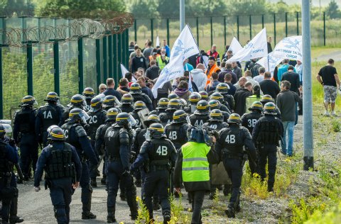 calais-proteste-eurotunnel-2015 calais-proteste-eurotunnel-2015